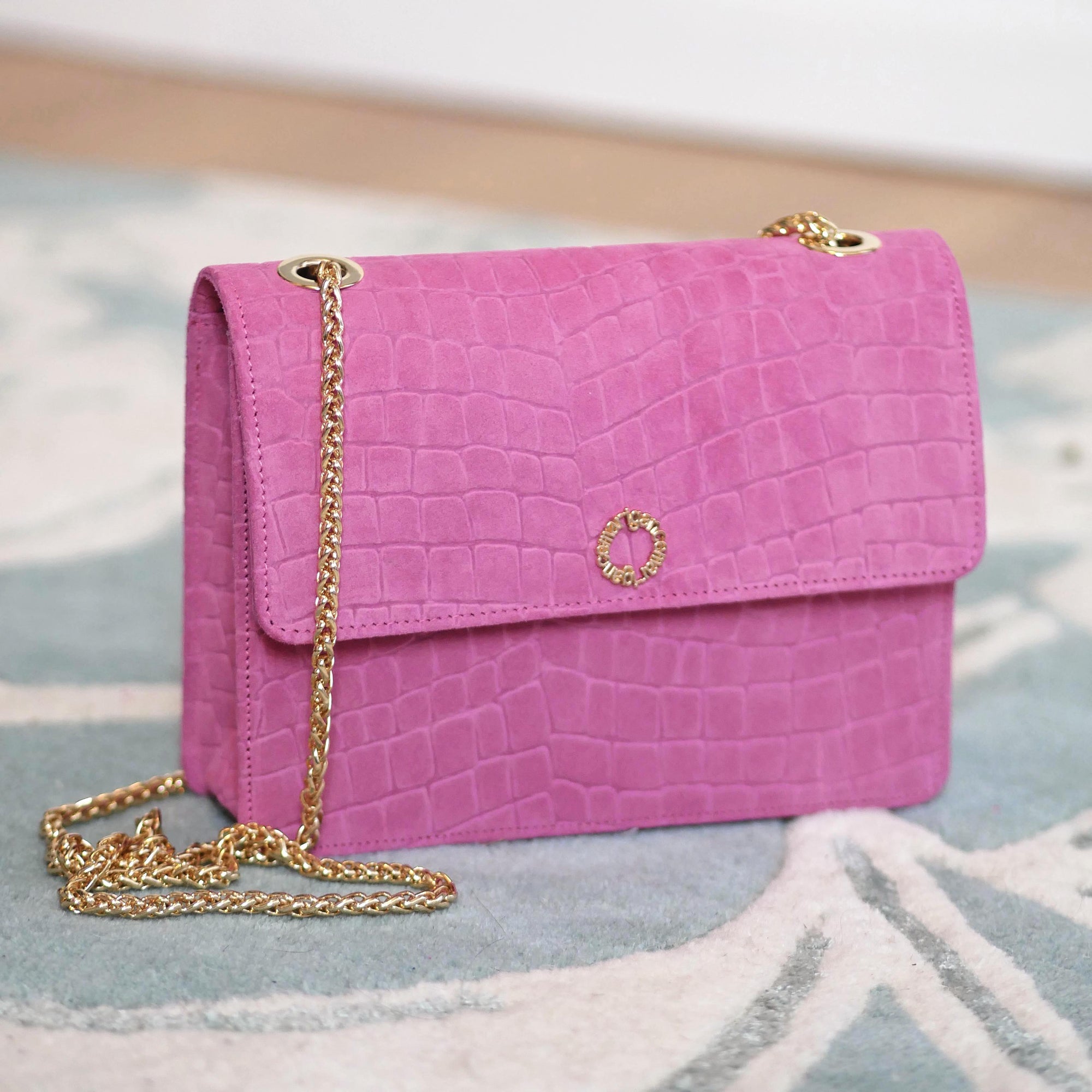 Marigance Sac à main Nina en cuir de vachette rose. Un beau modèle parfait pour le printemps.